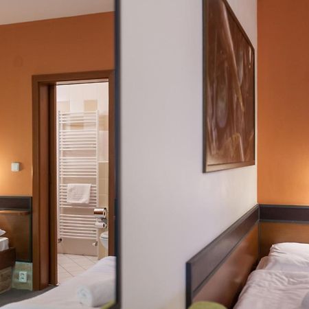 Hotel Vinar - Bed & Breakfast Kurdějov Exteriér fotografie