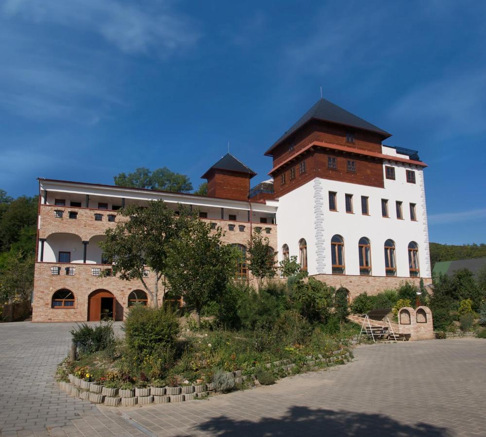 Hotel Vinar - Bed & Breakfast Kurdějov Exteriér fotografie