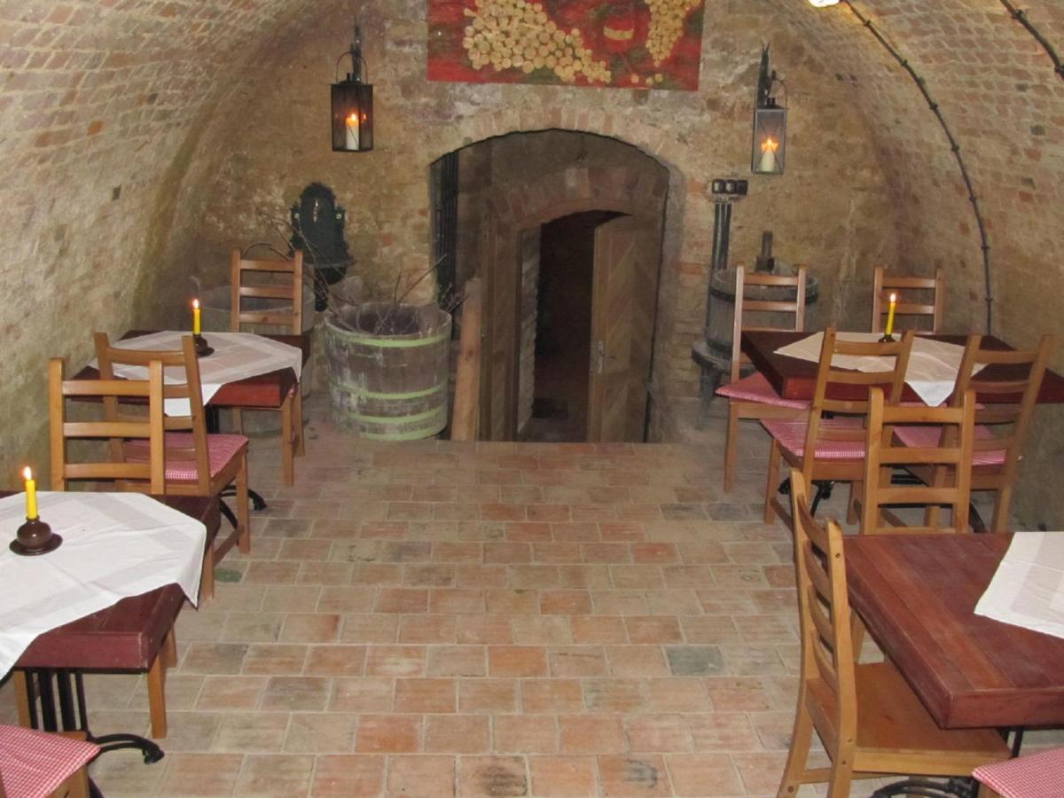 Hotel Vinar - Bed & Breakfast Kurdějov Exteriér fotografie