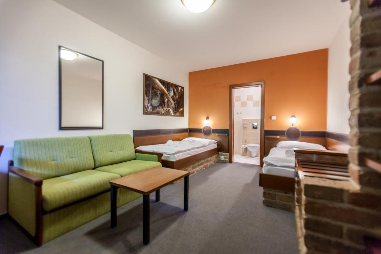 Hotel Vinar - Bed & Breakfast Kurdějov Exteriér fotografie