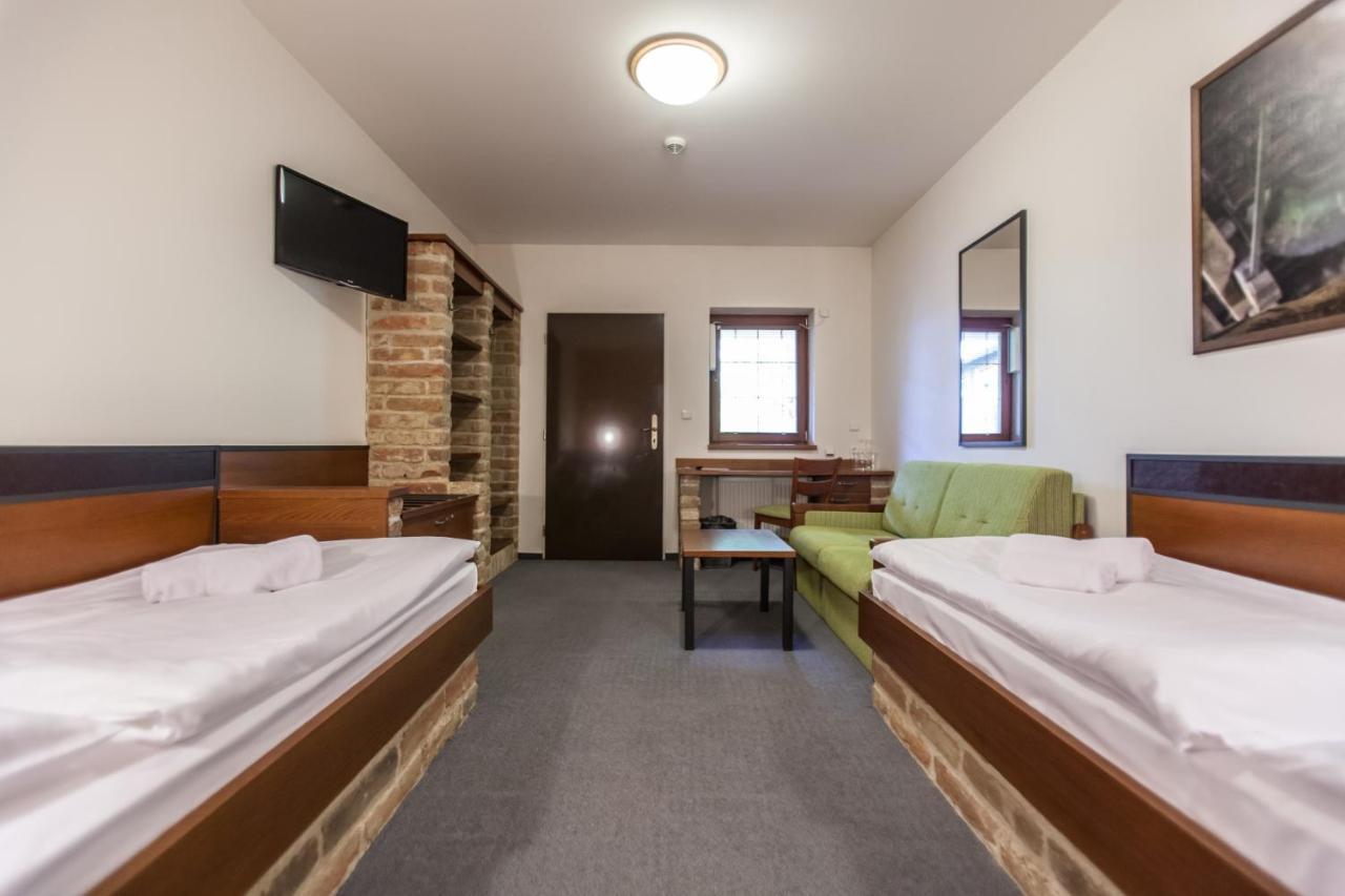 Hotel Vinar - Bed & Breakfast Kurdějov Exteriér fotografie