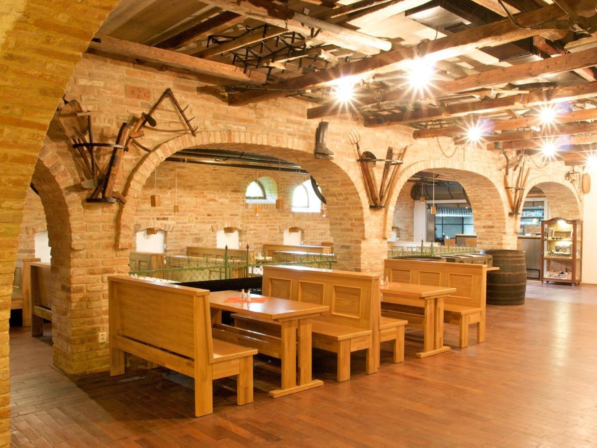 Hotel Vinar - Bed & Breakfast Kurdějov Exteriér fotografie